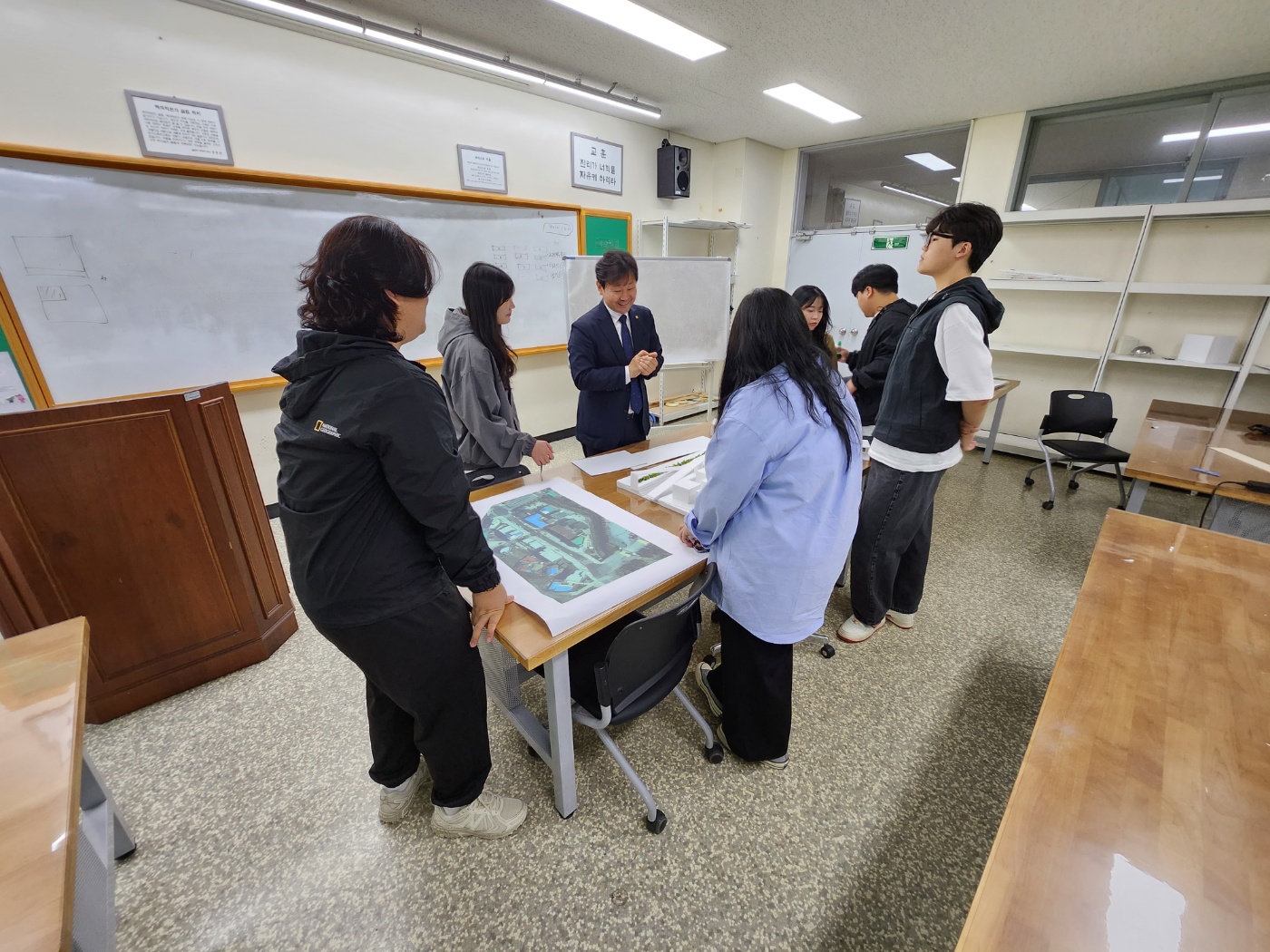 [실내건축디자인] 2024 캡스톤 1번째 첨부파일 이미지