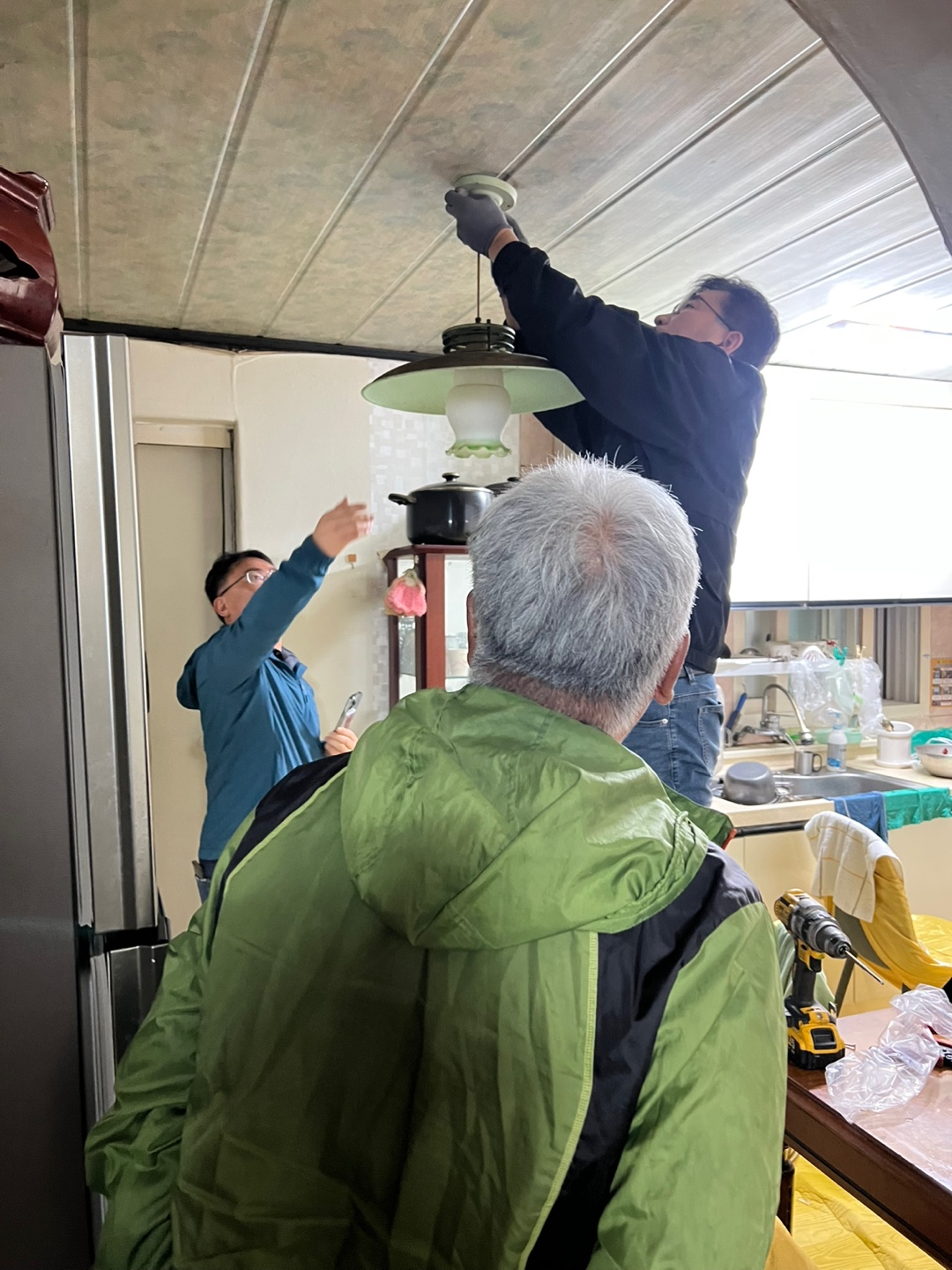 백석문화대학교 미래커리어개발학부 전기과, 문성동 에너지 취약계층 주거환경 개선 봉사활동 사진 13번째 첨부파일 이미지