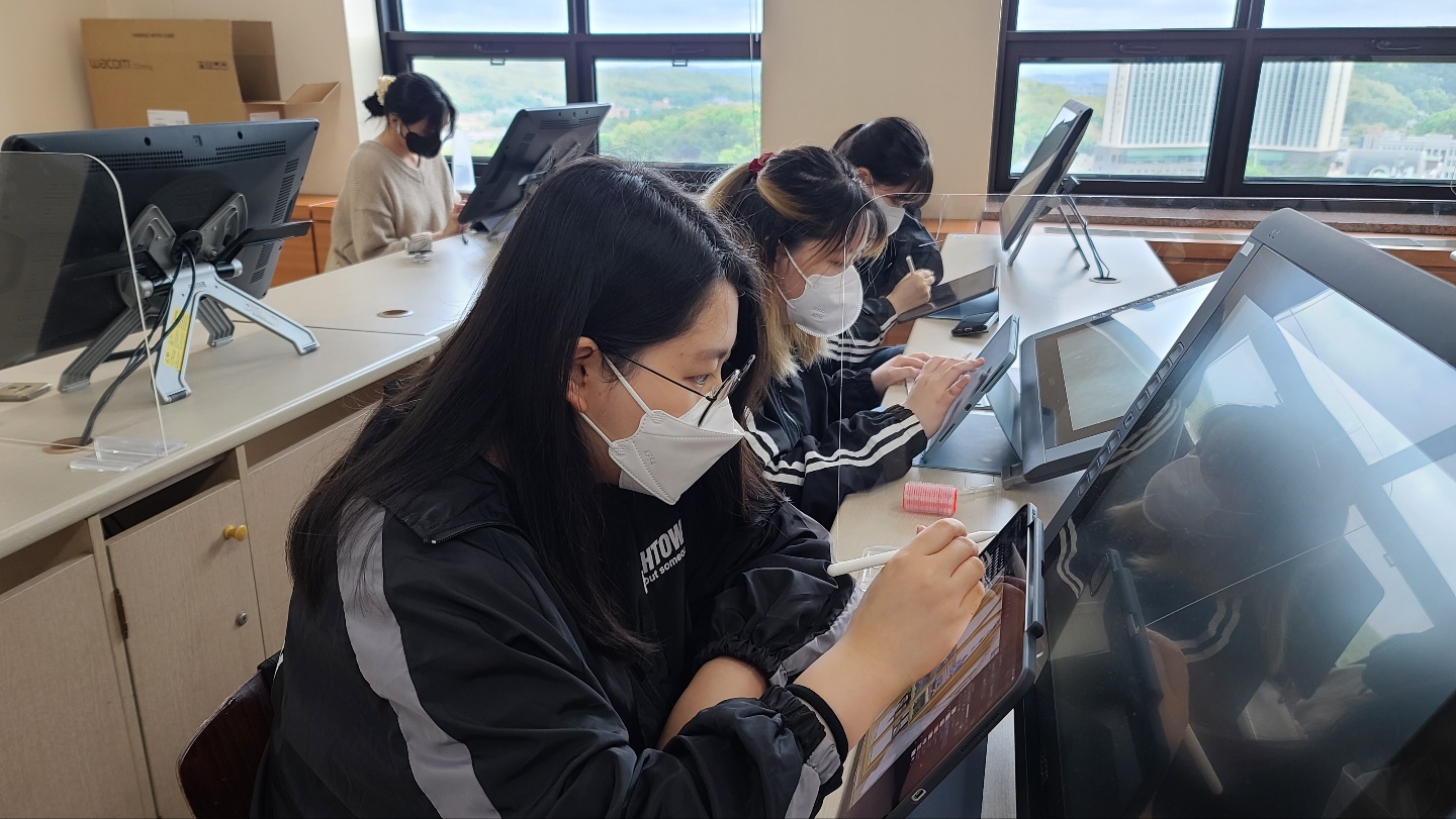 웹툰애니메이션학부 캐릭터디자인 교과목 수업사진 8번째 첨부파일 이미지